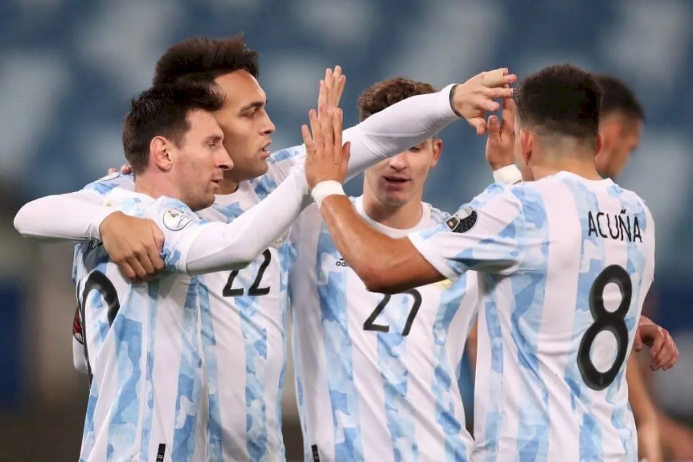 Argentina goleó a Bolivia enfrentará a Ecuador