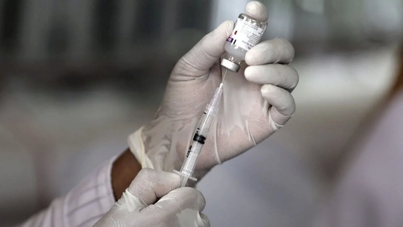 Avanzan en un DNU para que Argentina acceda a las vacunas Pfizer, Moderna y Janssen