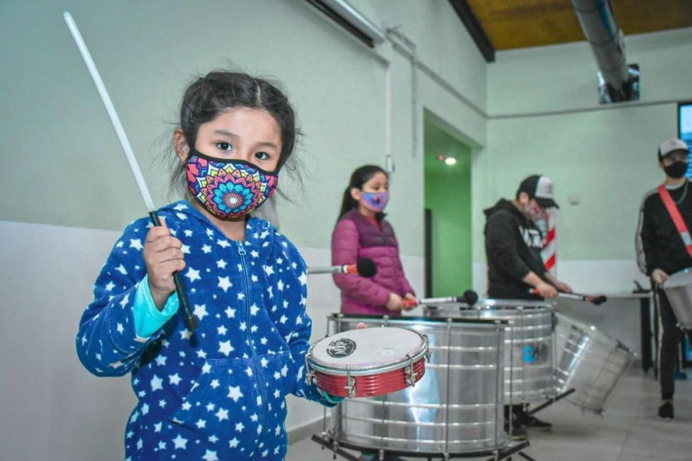 Éxito total en la primer semana del taller de percusión