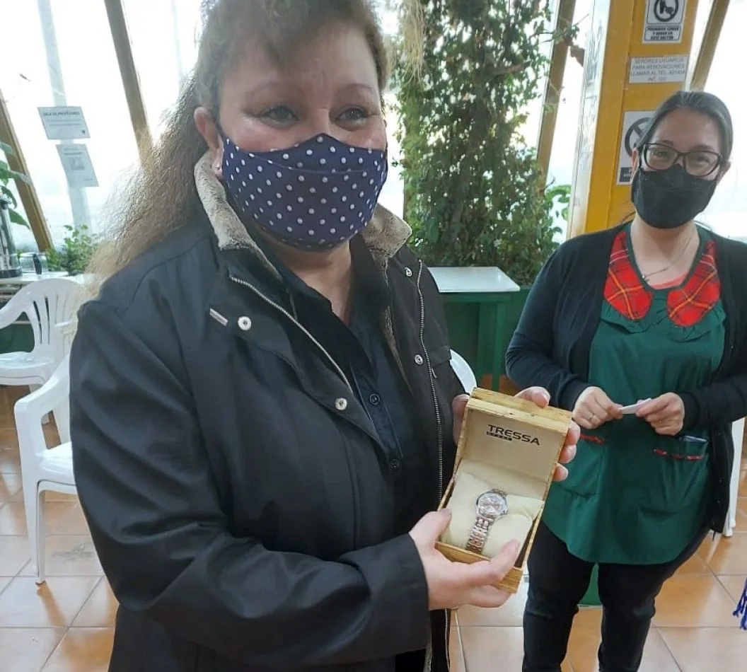 Personal de la UTN, agasajó a Stella Carrasco por su jubilación