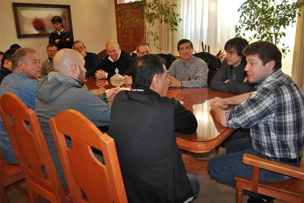 Gustavo Mellela, durante el diálogo con las autoridades de SETIA.