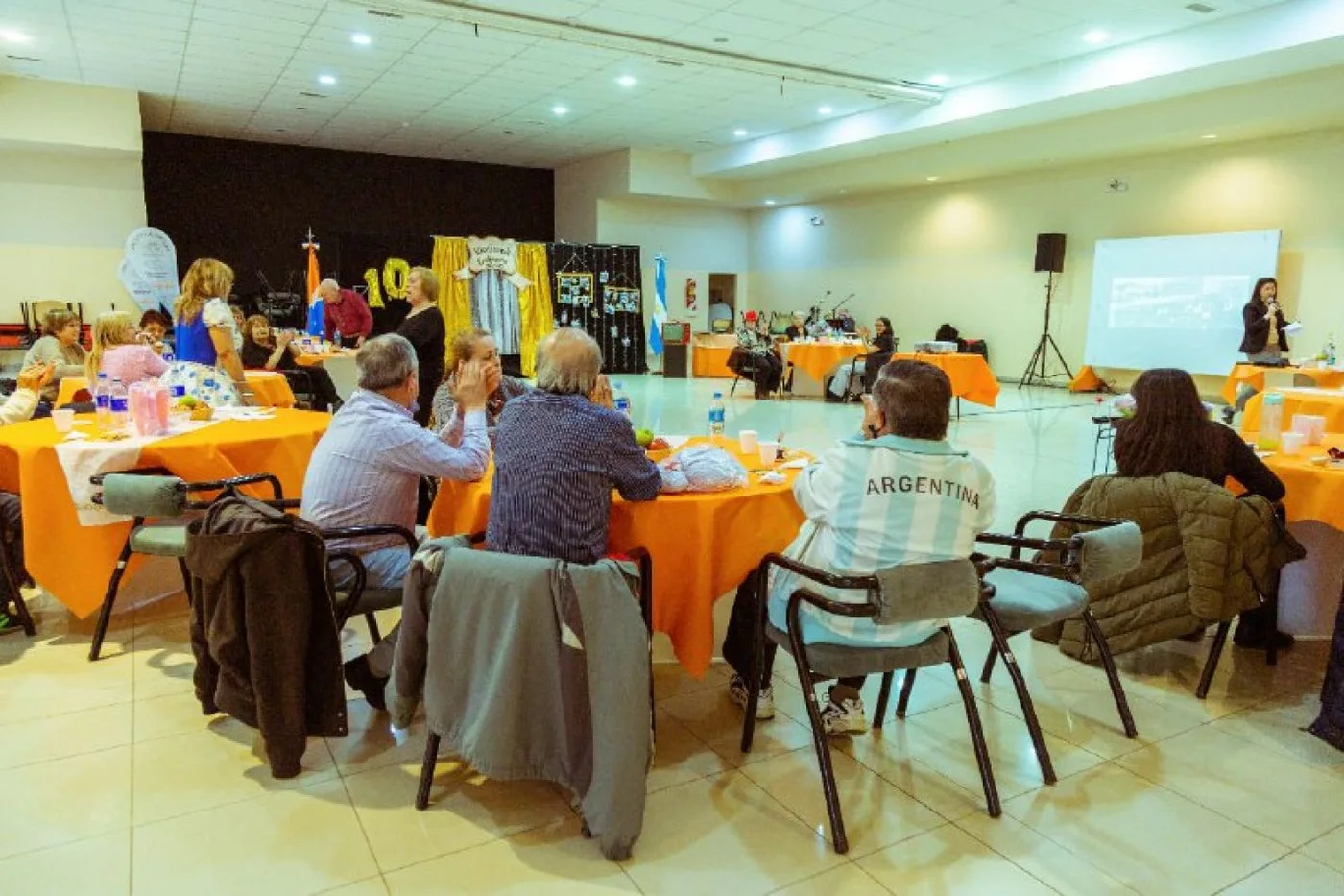 Subsecretaría de Adulto Mayor llevó adelante la actividad "Río Grande, Más de Cien Años"