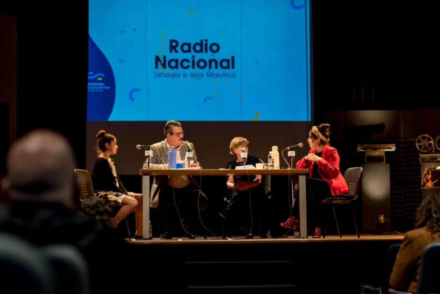Desde la Sala Niní Marshall, Radio Nacional Ushuaia celebró sus 60 años