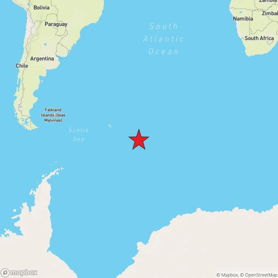 Este jueves por la tarde, cerca de las 14:32 horas, se registró un fuerte sismo al sureste de Argentina y en las cercanías de las Islas Sándwich .