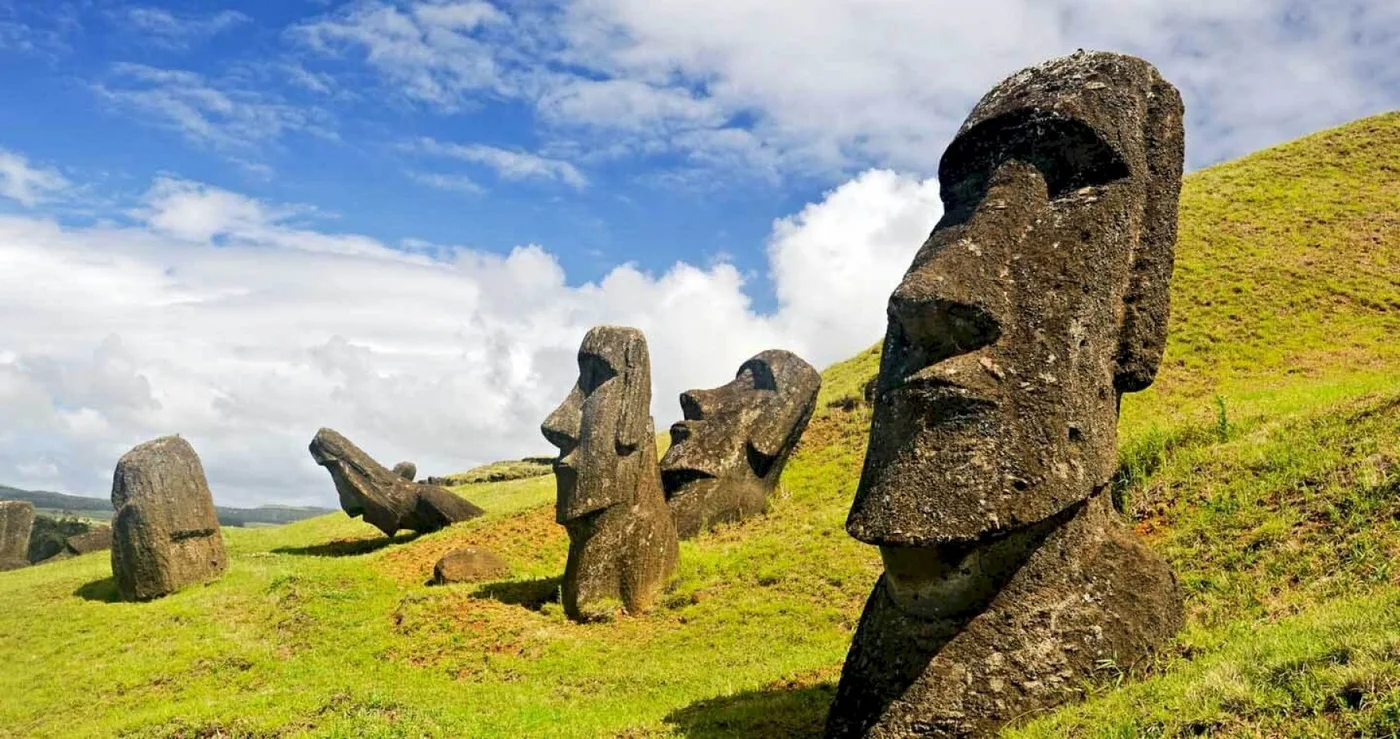 (CIDH) dio lugar a un histórico reclamo del pueblo originario Rapa Nui contra el Estado de Chile por la Isla de Pascua.