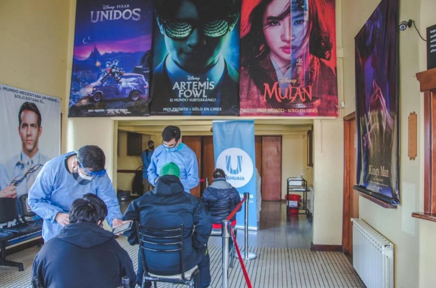 Municipio de Ushuaia comenzó con los hisopados en el cine Packewaia