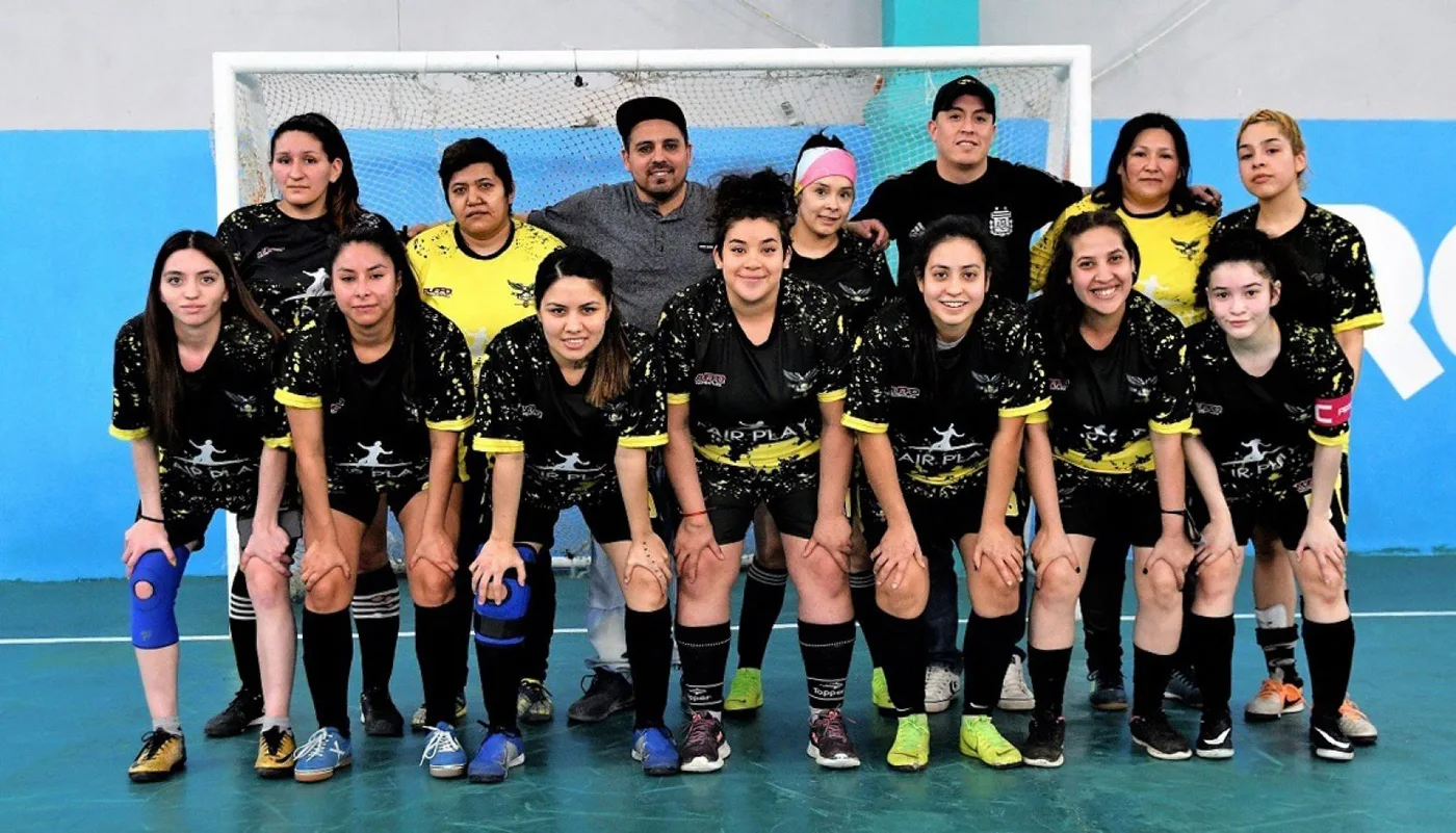 Las chicas de Deportivo Sur, se alzaron con la victoria de la Liga.