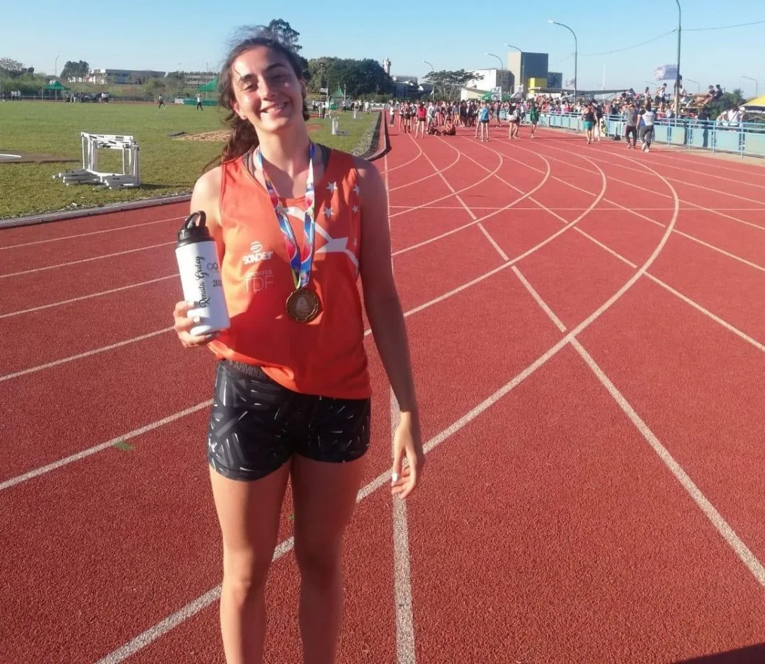 La joven fueguina, representante de la Escuela de Atletismo de la Municipalidad de Ushuaia, se consagró Campeona Nacional.