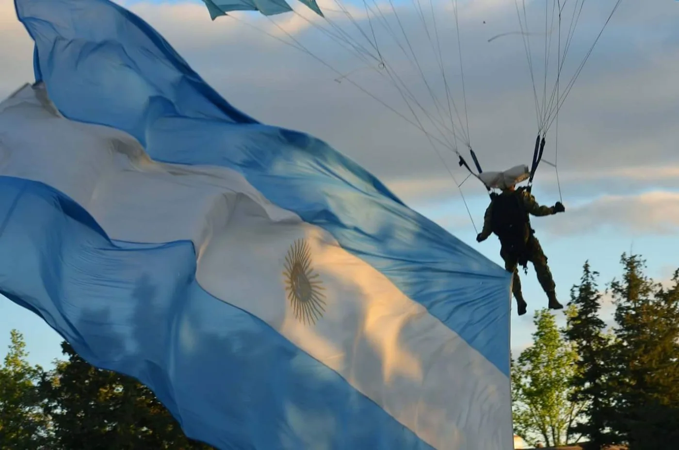 Es el Día del Paracaidista Militar Argentino
