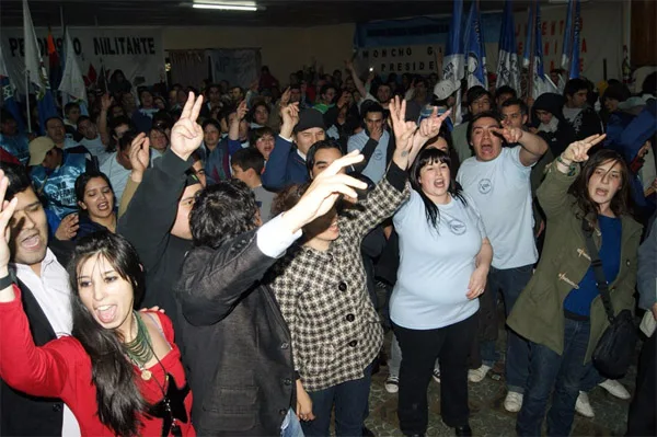 El Partido Justicialista tuvo su acto oficial en el Club Sportivo.