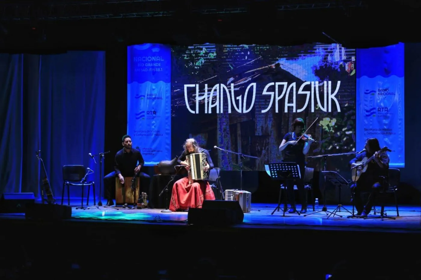 El Chango Spasiuk se presentó en la Casa de la Cultura