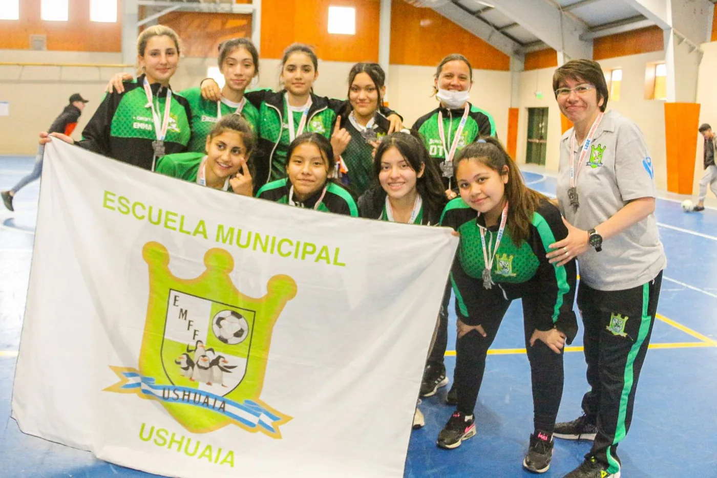 Escuela Municipal de Ushuaia, derrotó 2 a 1 en la final al equipo de Escuela Argentina de Río Grande.