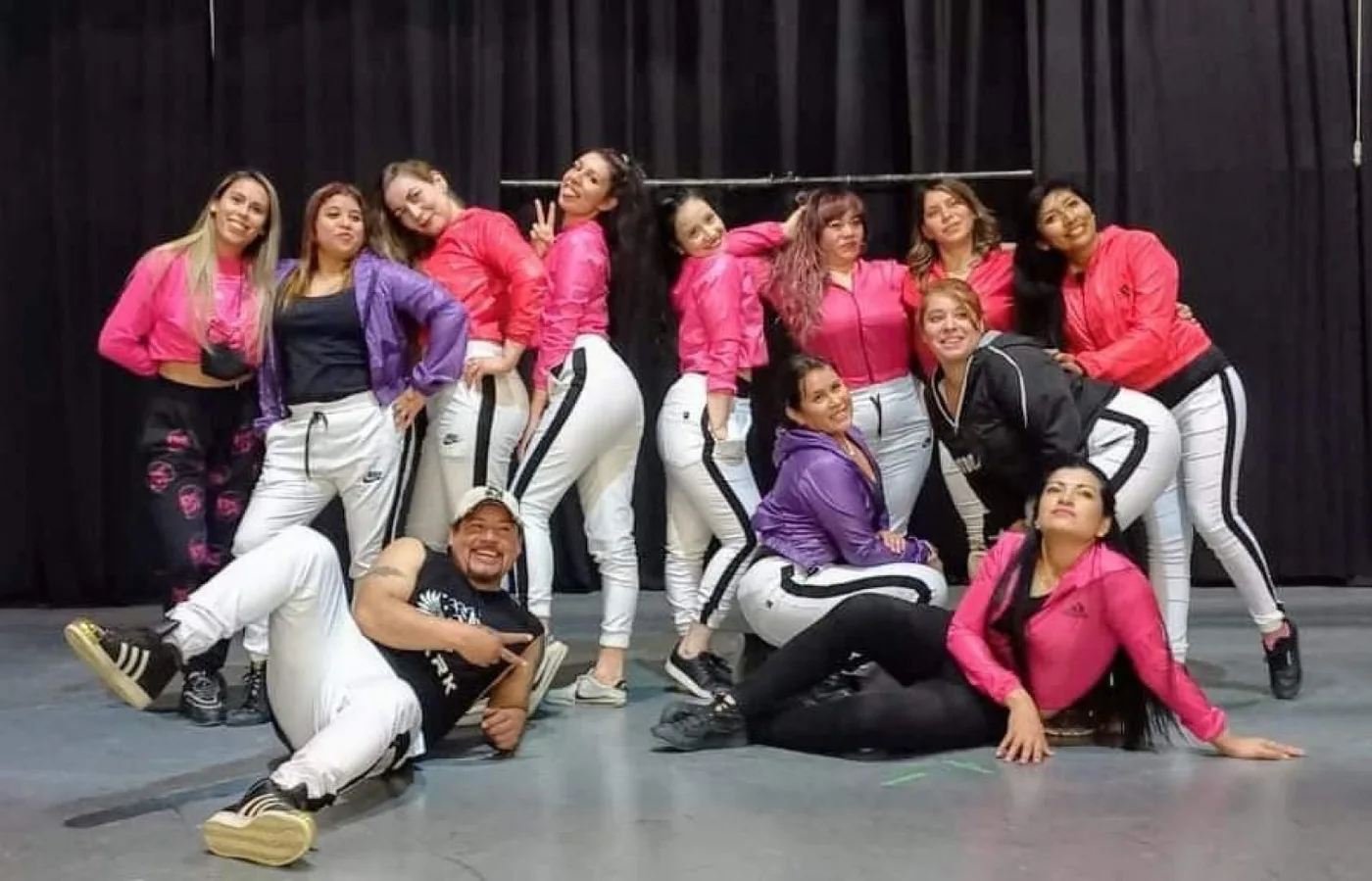 Alumnos del Taller Municipal de Ritmos Urbanos.