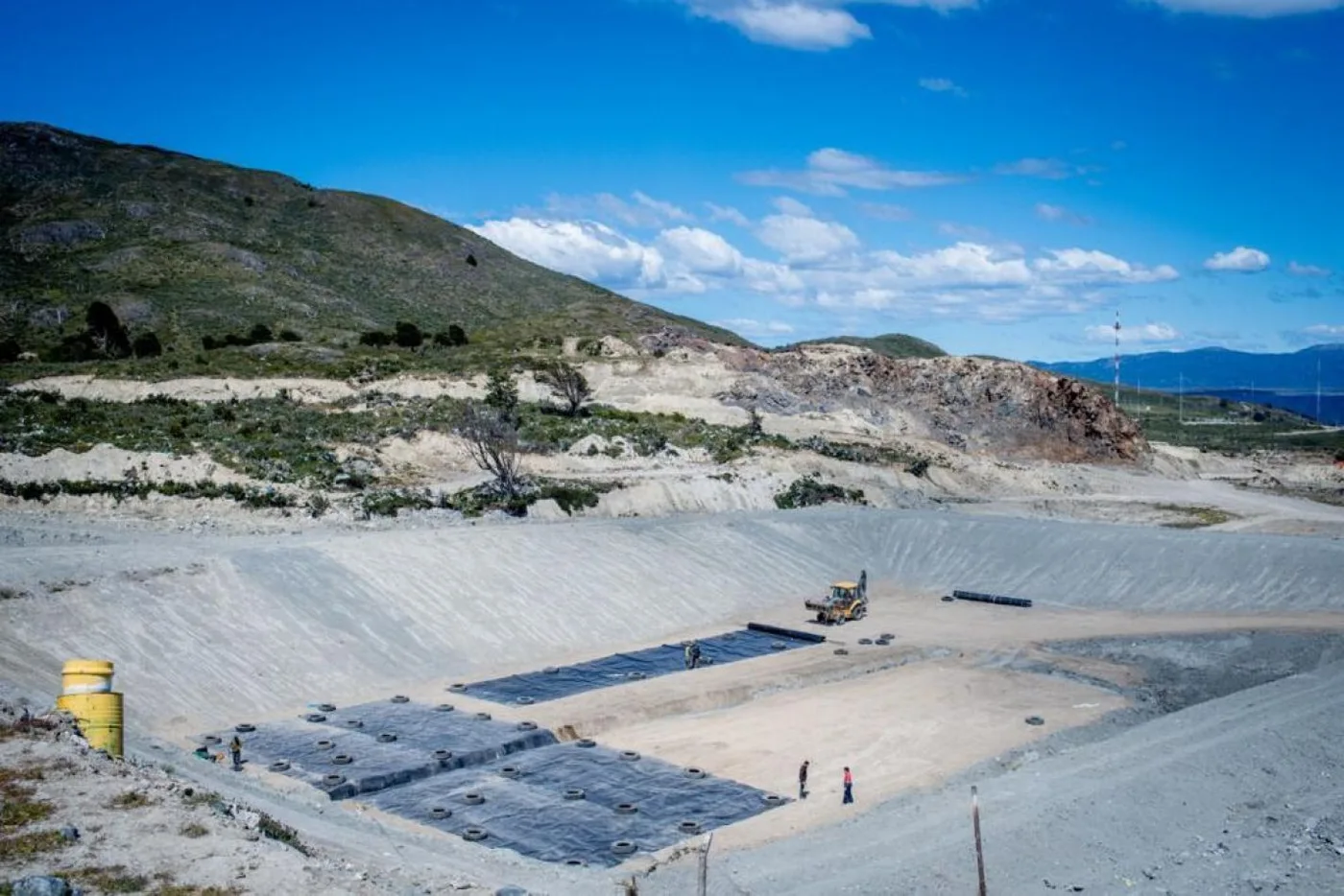 Vuoto recorrió la obra de la nueva celda del relleno sanitario de Ushuaia