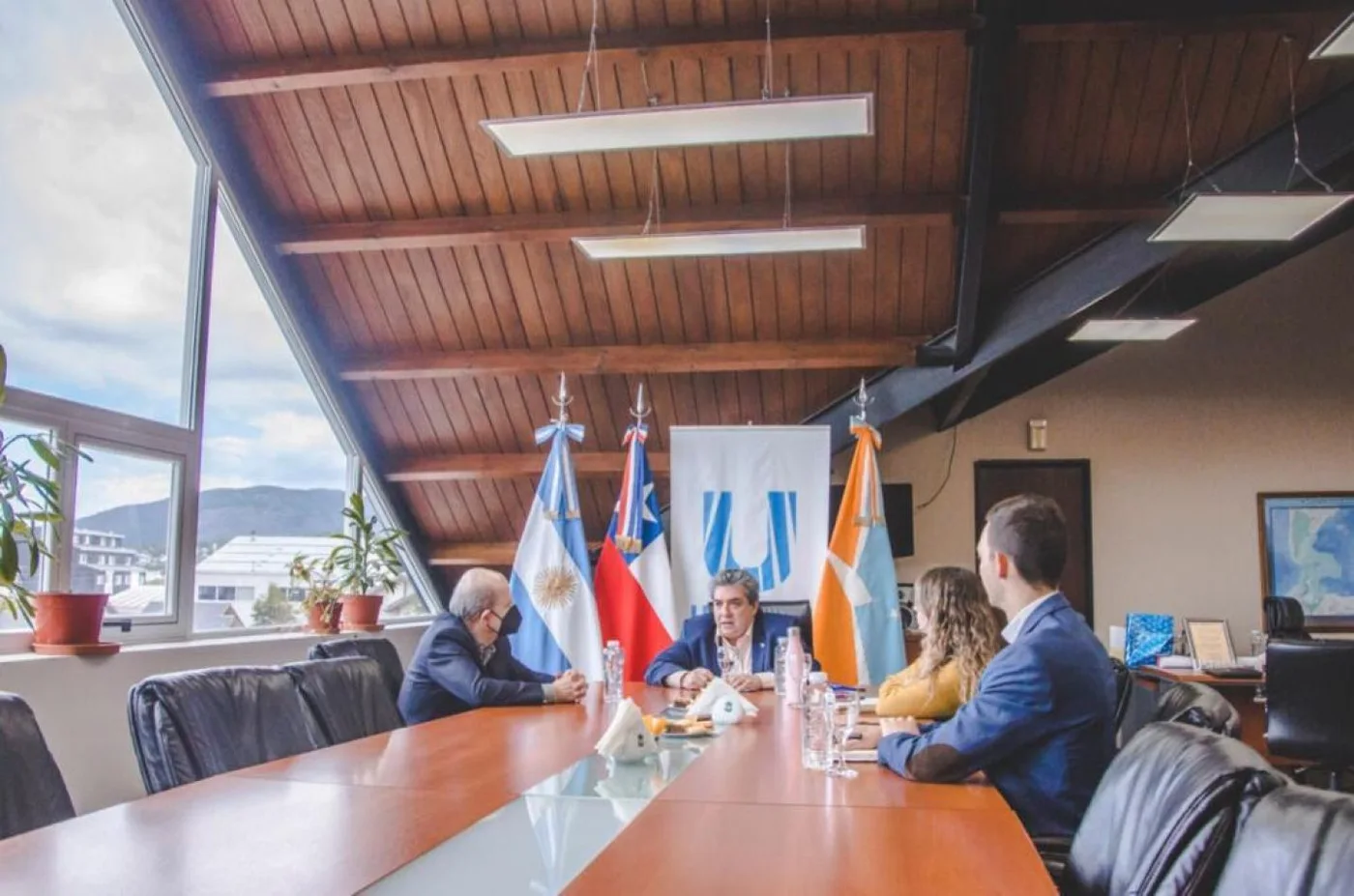 Municipio de Ushuaia agradeció al Cónsul de Chile en su despedida de la ciudad