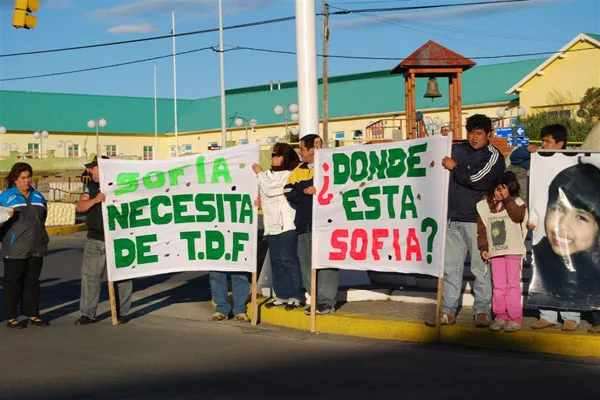 Los padres de Sofía siguen buscándola en todo el país.