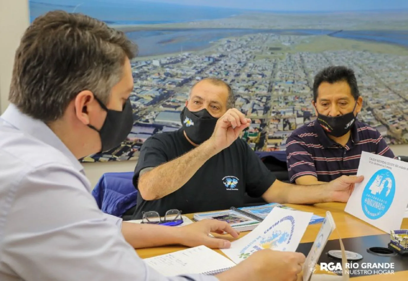 El Intendente de la ciudad mantuvo un encuentro con referentes del Centro de Veteranos de Guerra “Malvinas Argentinas” de Río Grande.