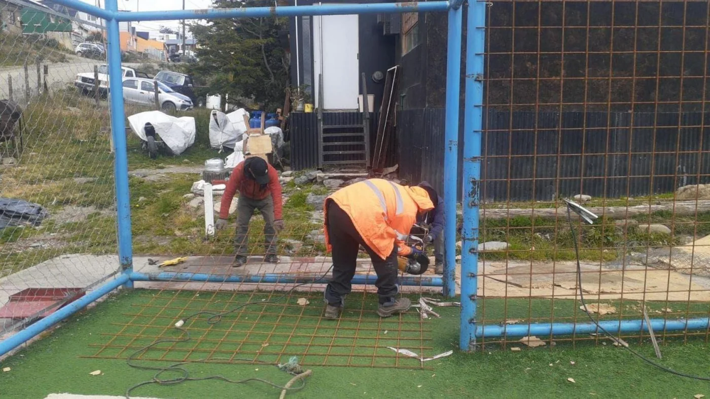 Municipio repara el playón "Natanael Ríos"