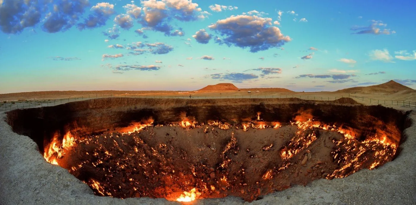 El cráter conocido como la Puerta del Infierno, en Darvaza, Turkmenistan, será cerrado por el gobierno de ese país.