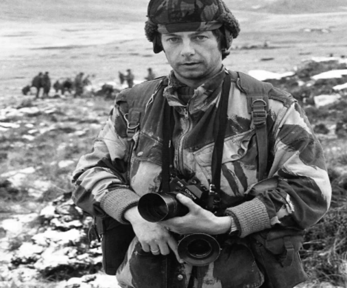 Paul Haley en el Monte Tumbledown de Malvinas, pocos minutos después del cese de fuego. Llegó el 1º de junio de 1982 junto a la 5ta.