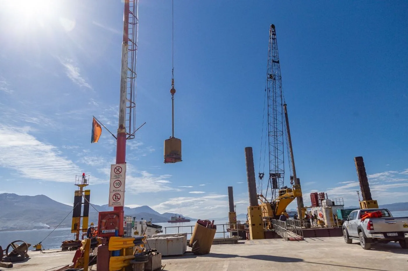 Avances en la ampliación del muelle del Puerto de Ushuaia