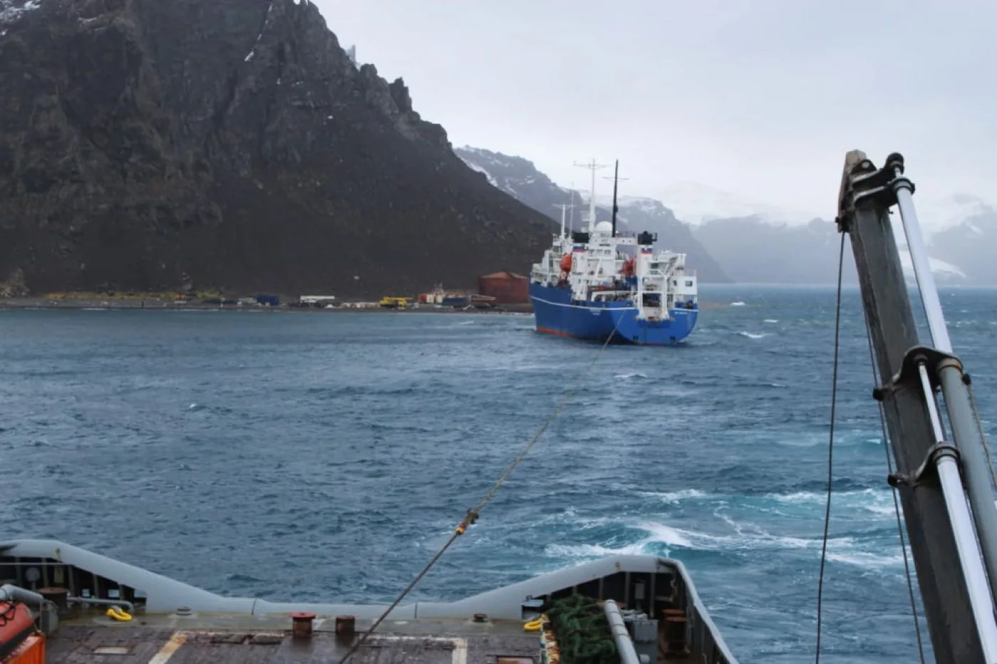La Armada Argentina auxilió a un buque de bandera rusa en la Antártida
