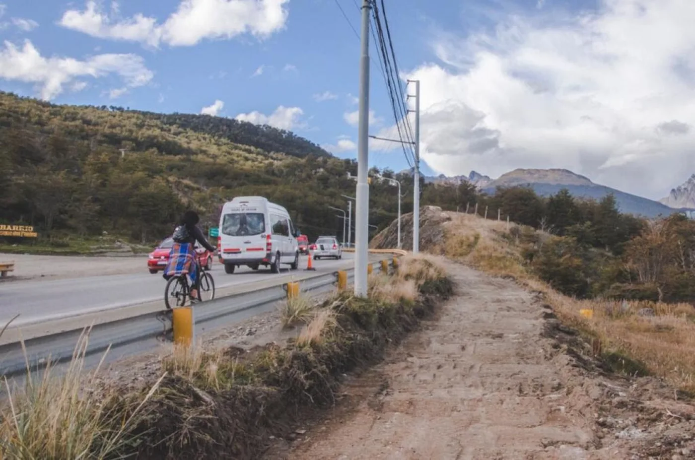 Municipio de Ushuaia inició la obra de la bicisenda "Pensar Malvinas".
