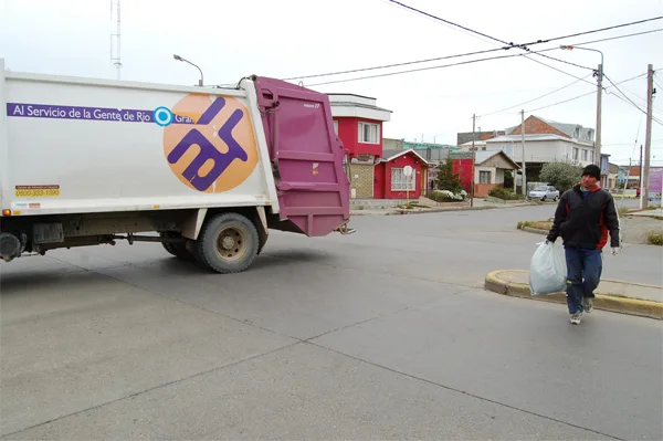 Los trabajadores de Agrotécnica Fueguina, sin cobertura médica por problemas en la empresa.