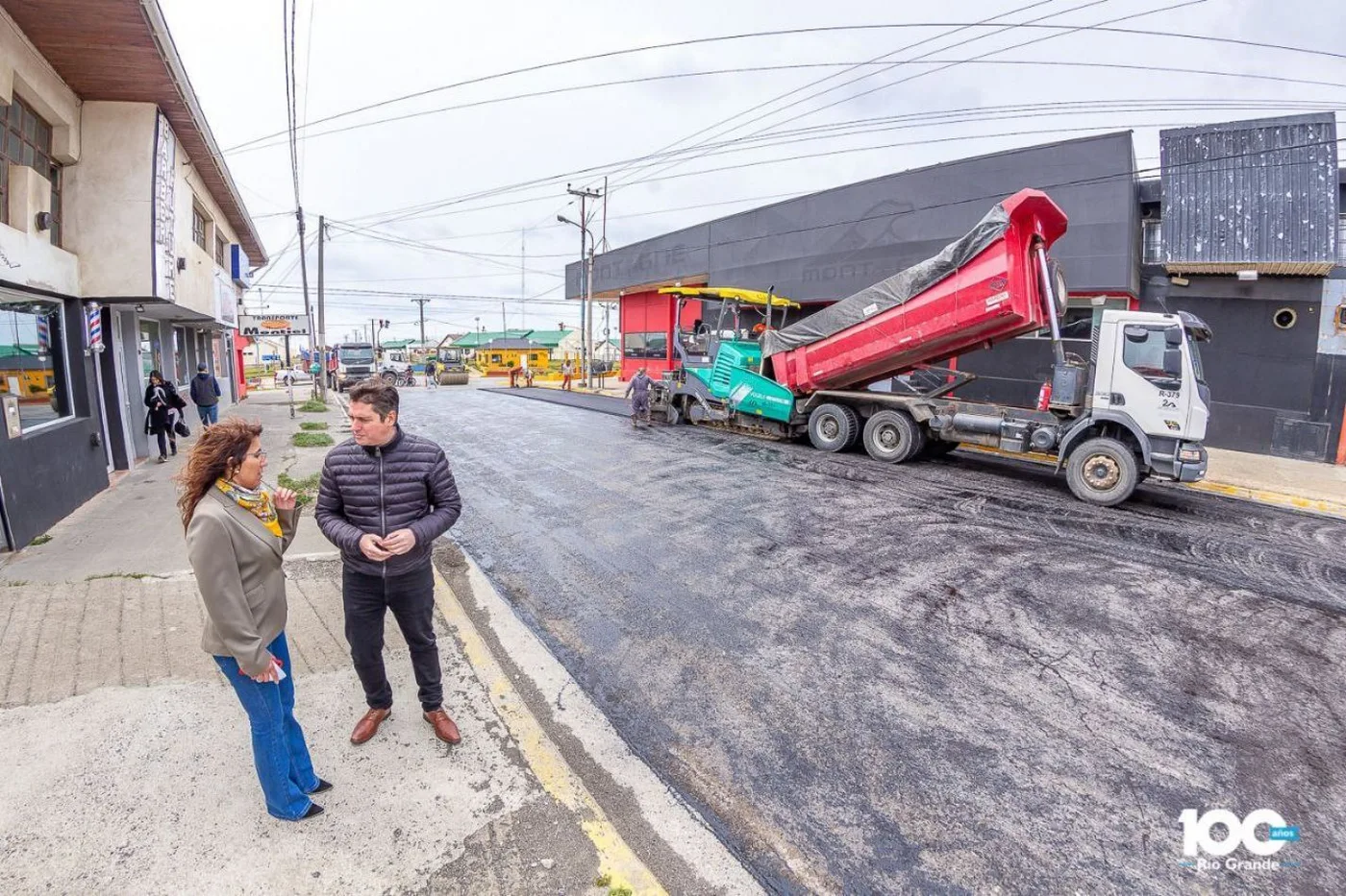 Se retoman los trabajos de asfaltado en el centro de la ciudad