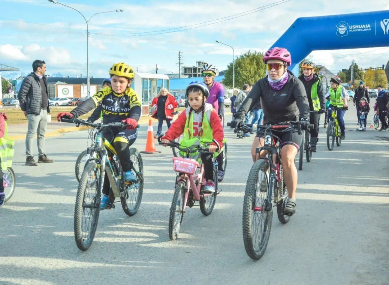 Bicicleteada Pensar Malvinas: El homenaje que combinó deporte y concientización