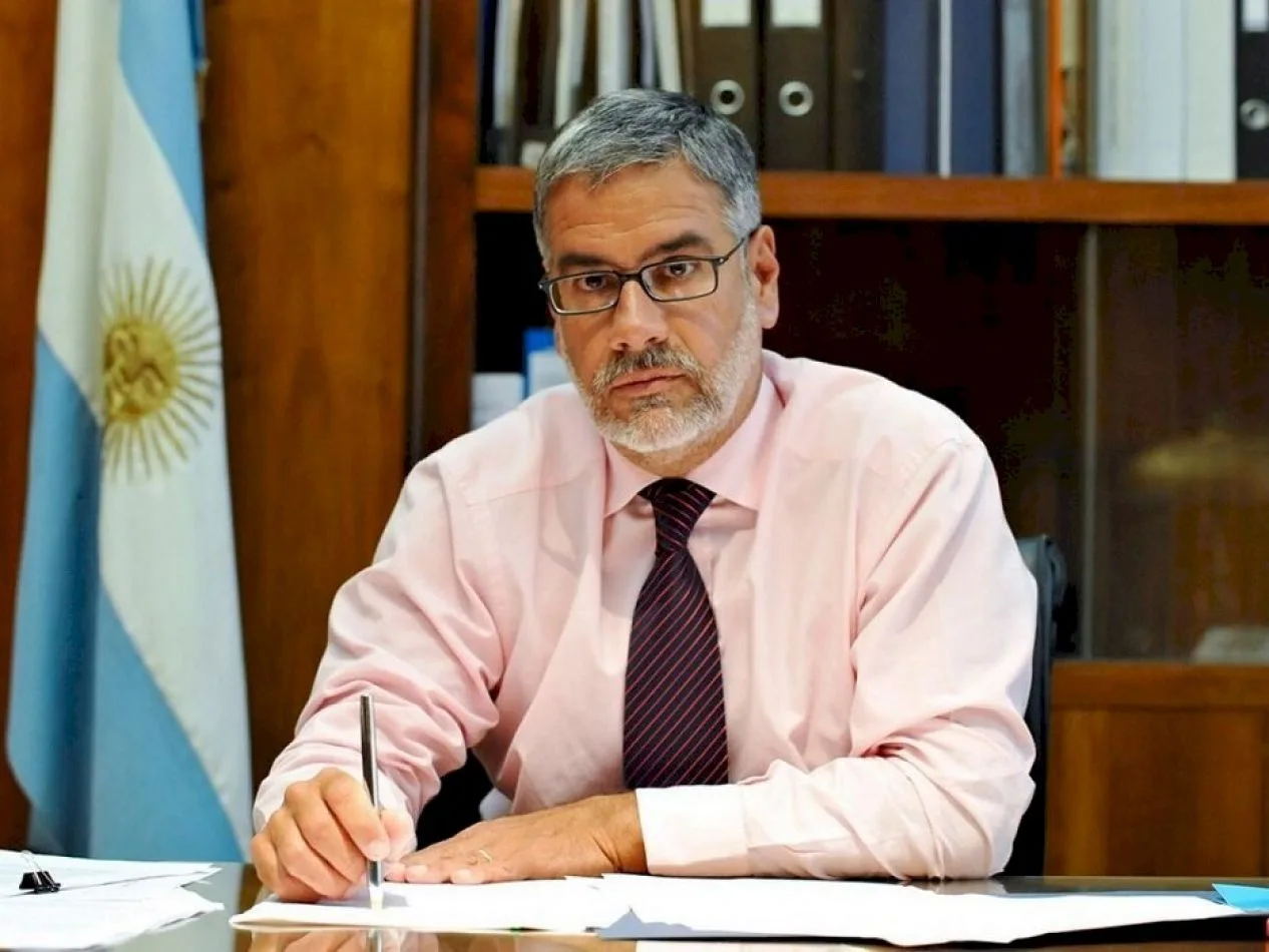 Roberto Feletti convocó a las empresas alimenticias para analizar "subas injustificadas" y problemas de abastecimiento en algunos productos.