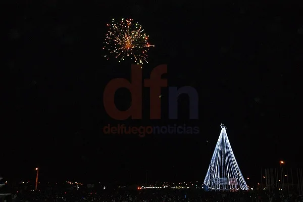 Los fuegos artificiales concluirán una jornada de festejo.