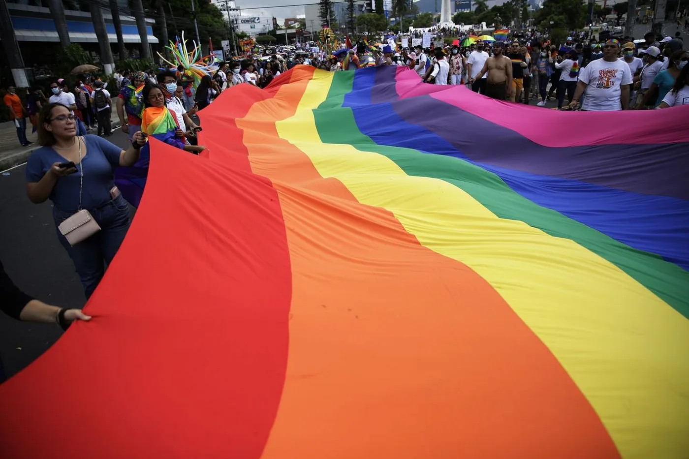 Qatar anunció de 7 a 11 años de prisión para quien luzca la bandera LGTBI en el Mundial