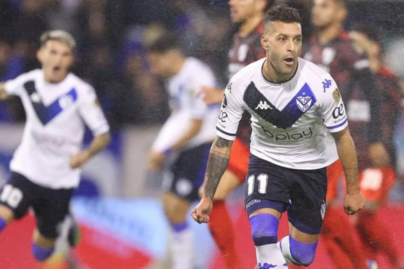 Vélez bailó a River sobre el final y se quedó con una gran victoria en Liniers