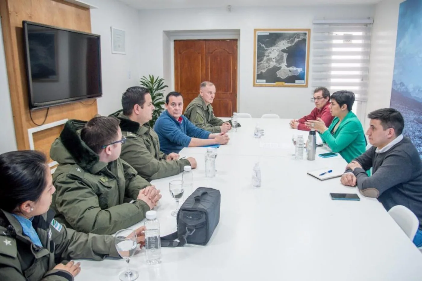 Municipio de Ushuaia y Gendarmería Nacional Coordinan próxima destrucción de precursores químicos