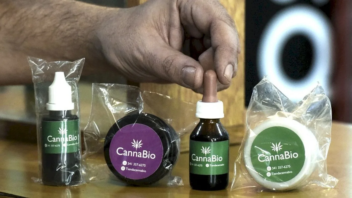 Aprueban un procedimiento para autorizar productos sanitarios a base de cannabis