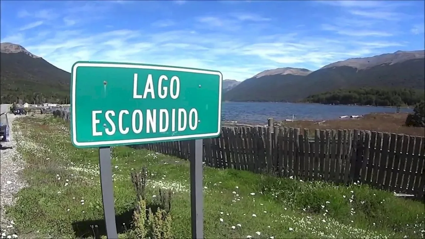 La Justicia ordena a Lewis reabrir el acceso a Lago Escondido