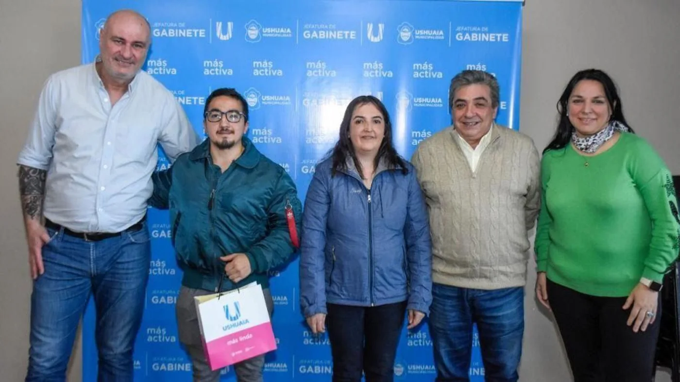 Municipio de Ushuaia recibió a Jonatan Barros Campeón Mundial de Powerlifting