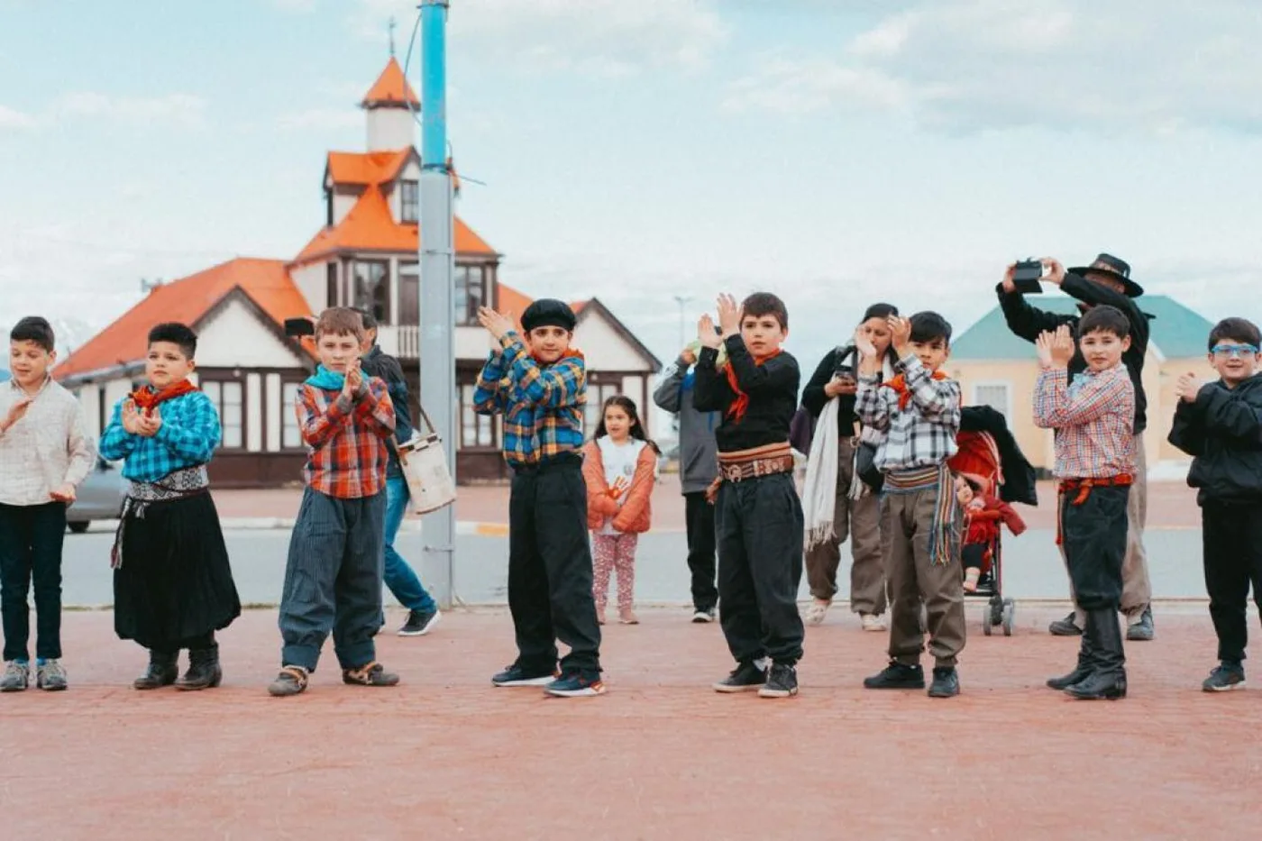 Municipio de Ushuaia celebró el Día de la Tradición junto a vecinos