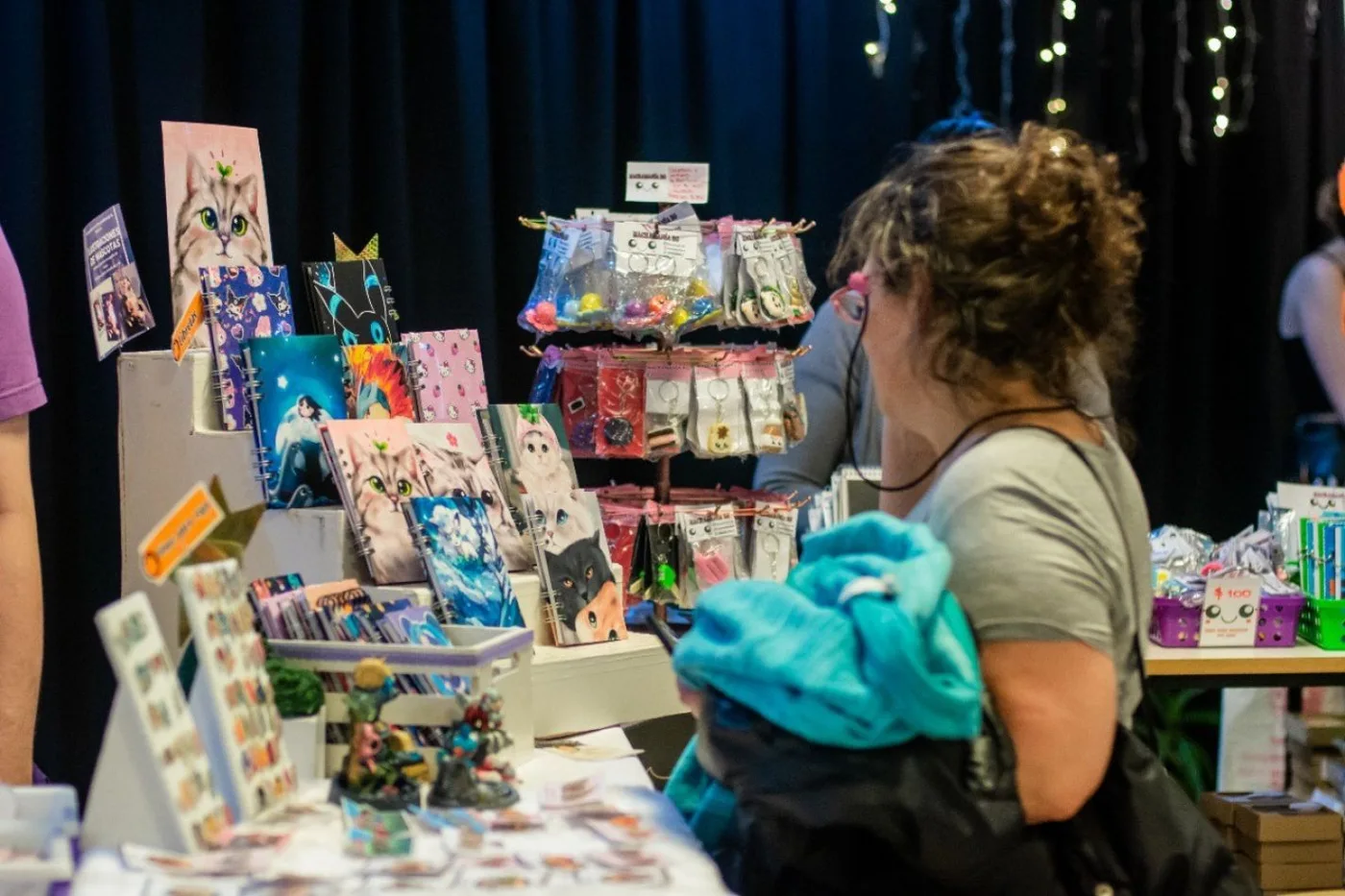 Primera edición de la feria gráfica "Gráfein" en el Centro Cultural Yaganes.