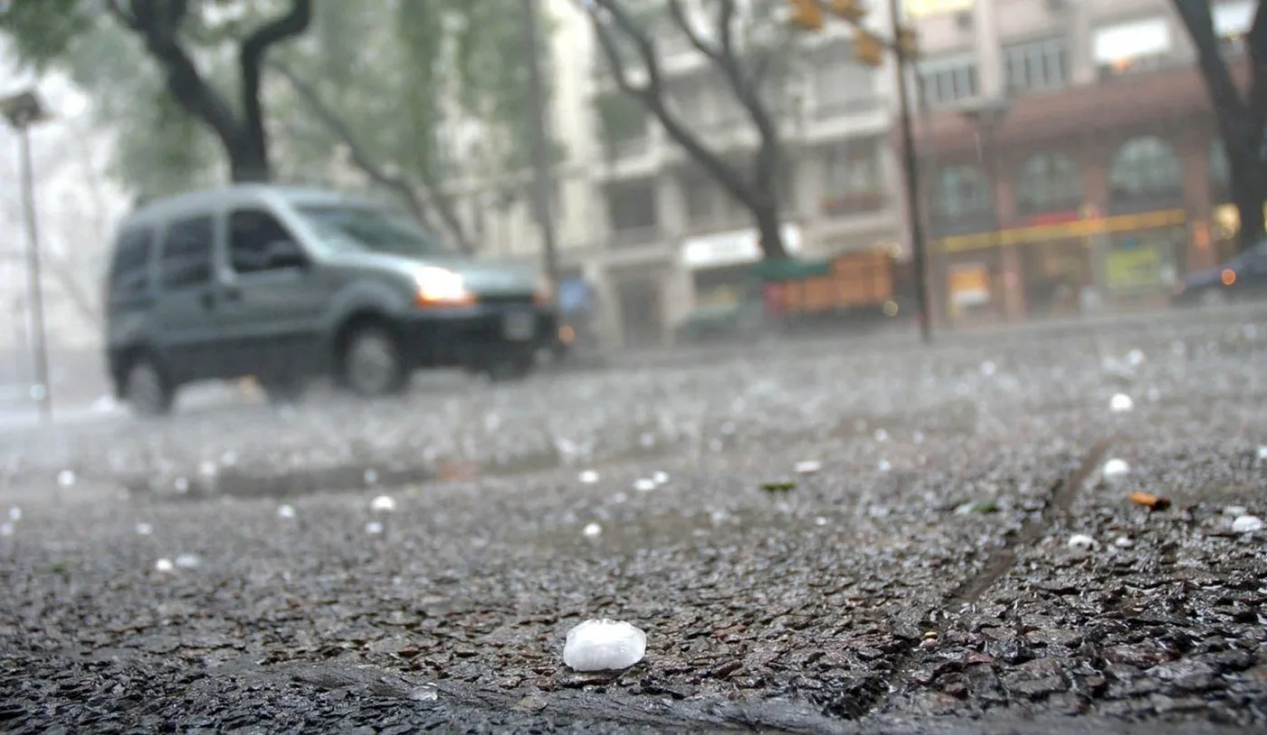 Hay alerta por tormentas fuertes y probabilidades de granizo en 8 provincias