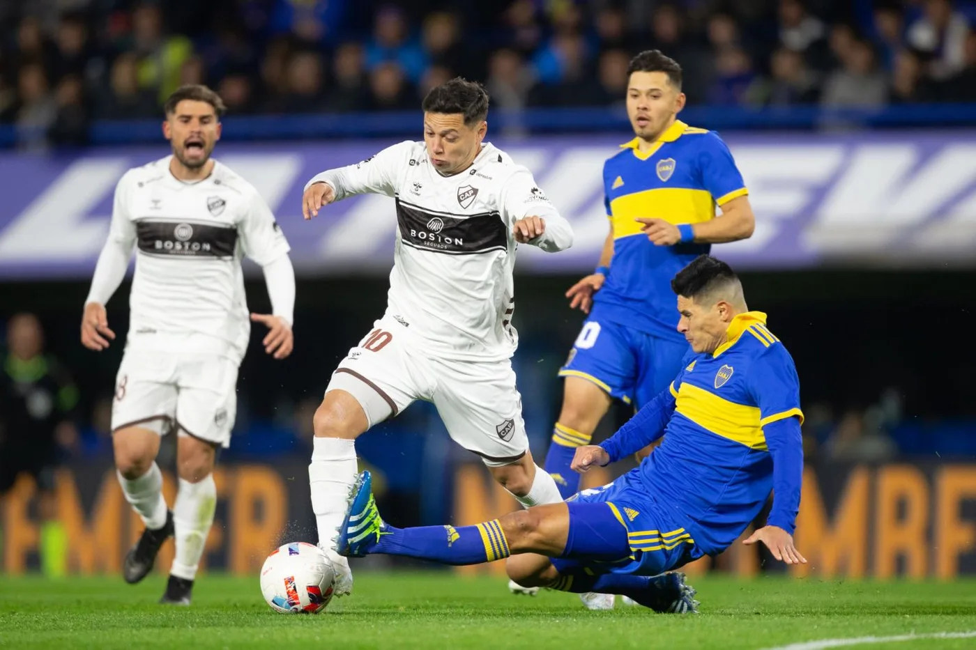 Este lunes Boca jugará con Talleres