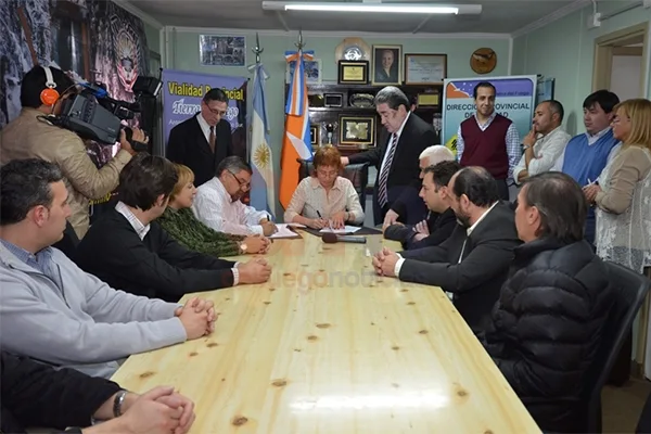 La Gobernadora firmó el convenio que habilita el inicio de los trabajos.