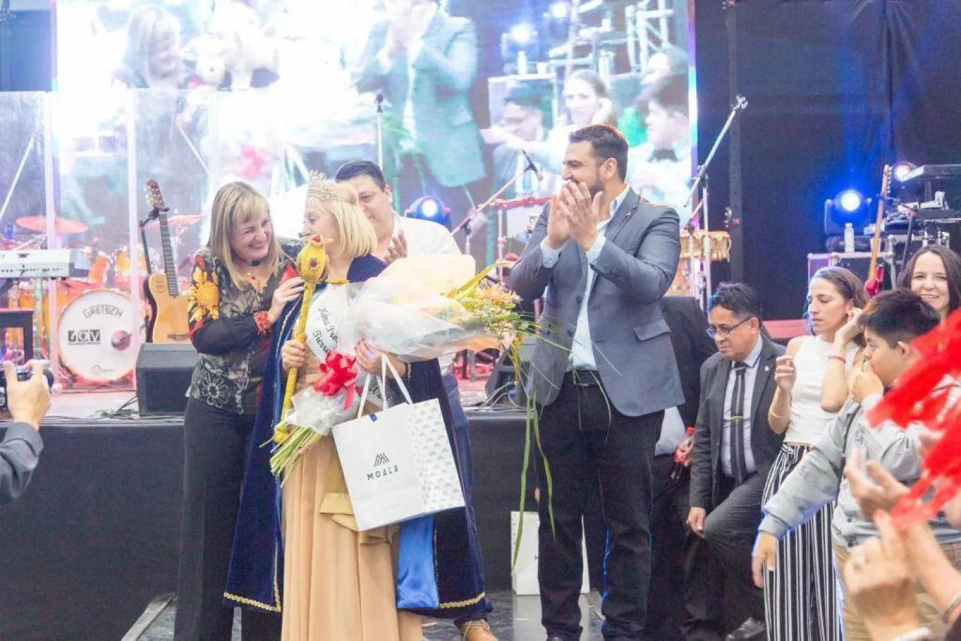 La municipalidad de Ushuaia celebró la elección provincial de la Reina de Adultos Mayores.