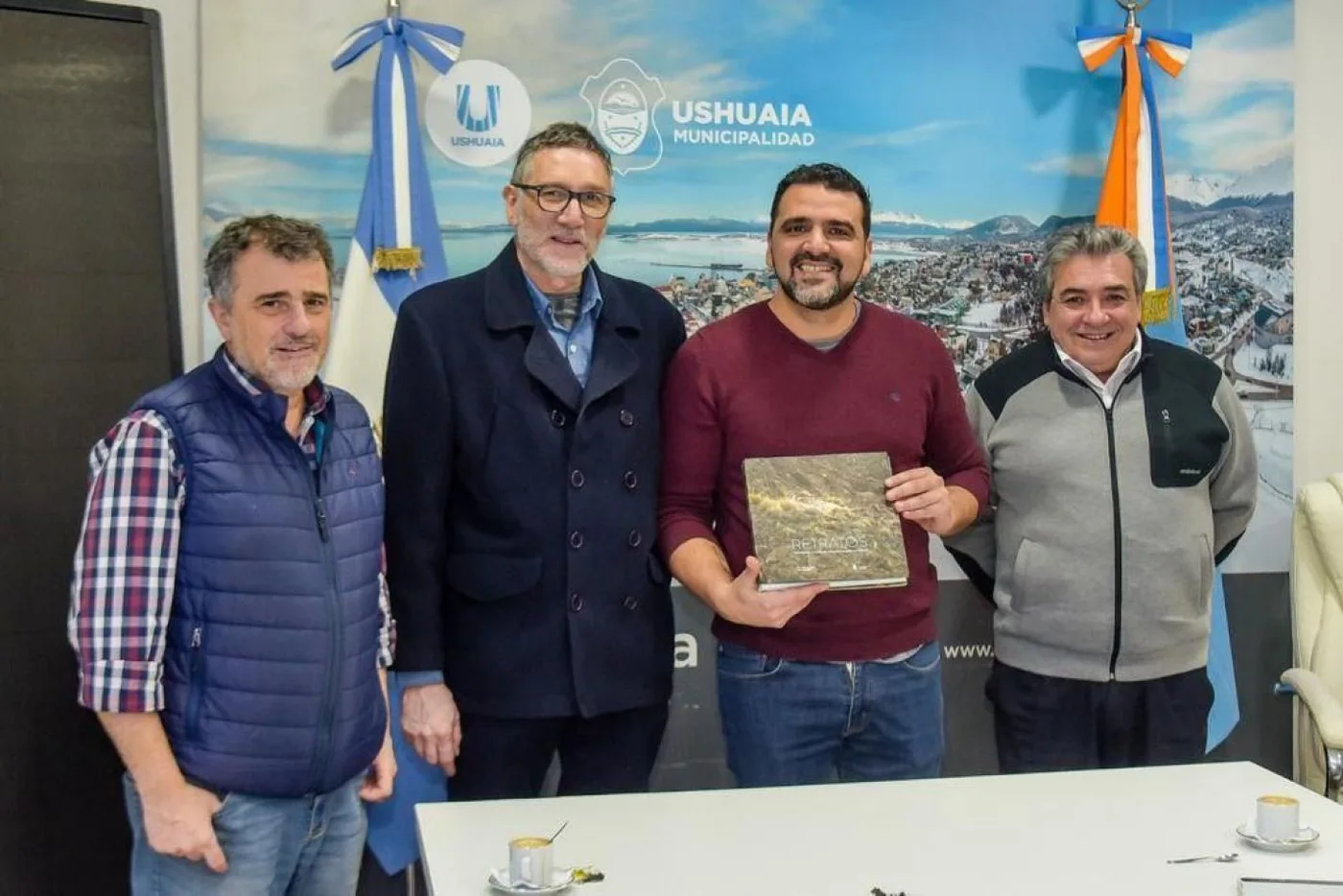 El intendente de Ushuaia Walter Vuoto recibió al intendente de Parques Nacionales .