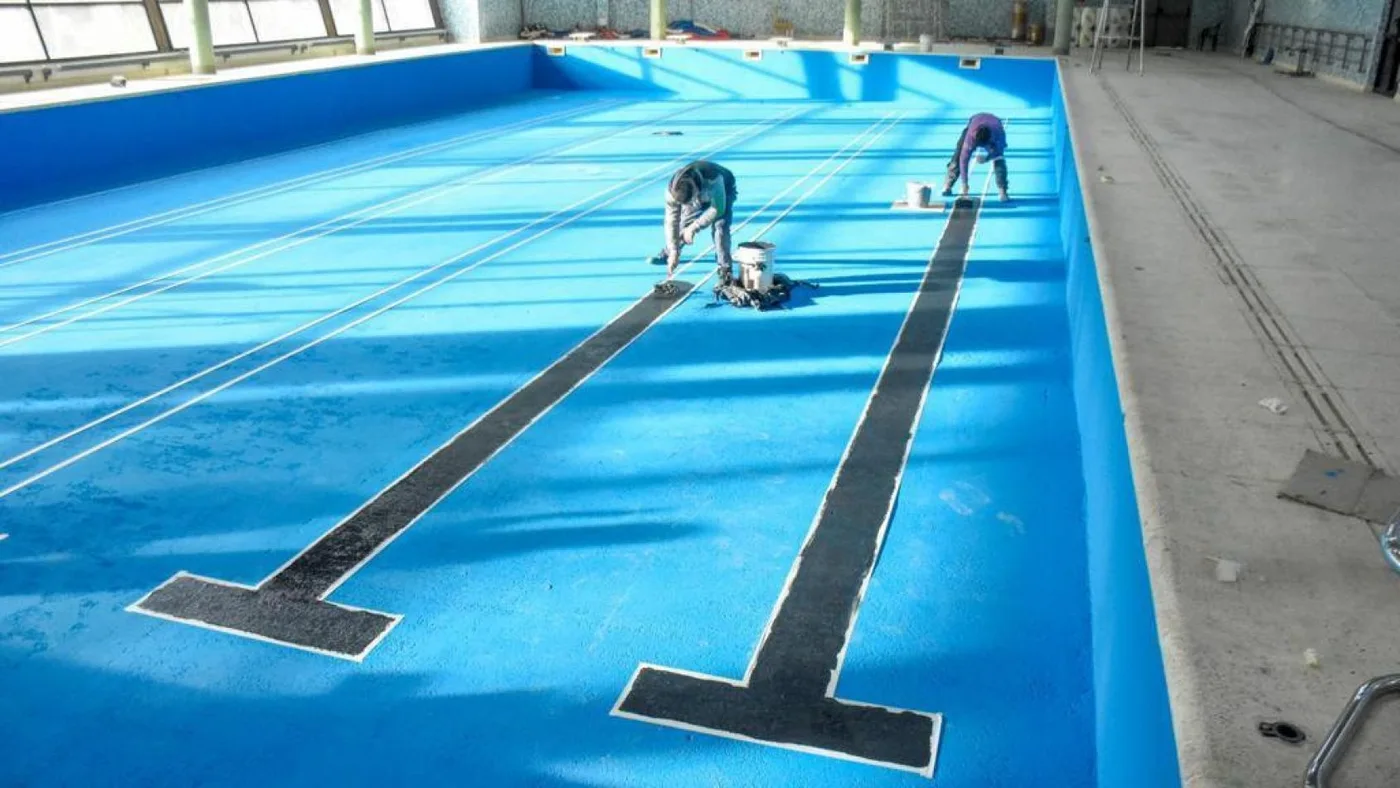 Avanzan los trabajos de remodelación en los natatorios del Polo Deportivo.