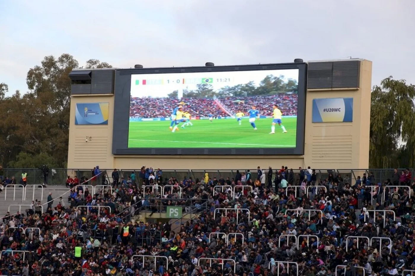 Taparon el símbolo de las Islas en el Estadio Malvinas Argentinas durante el partido del Mundial sub-20