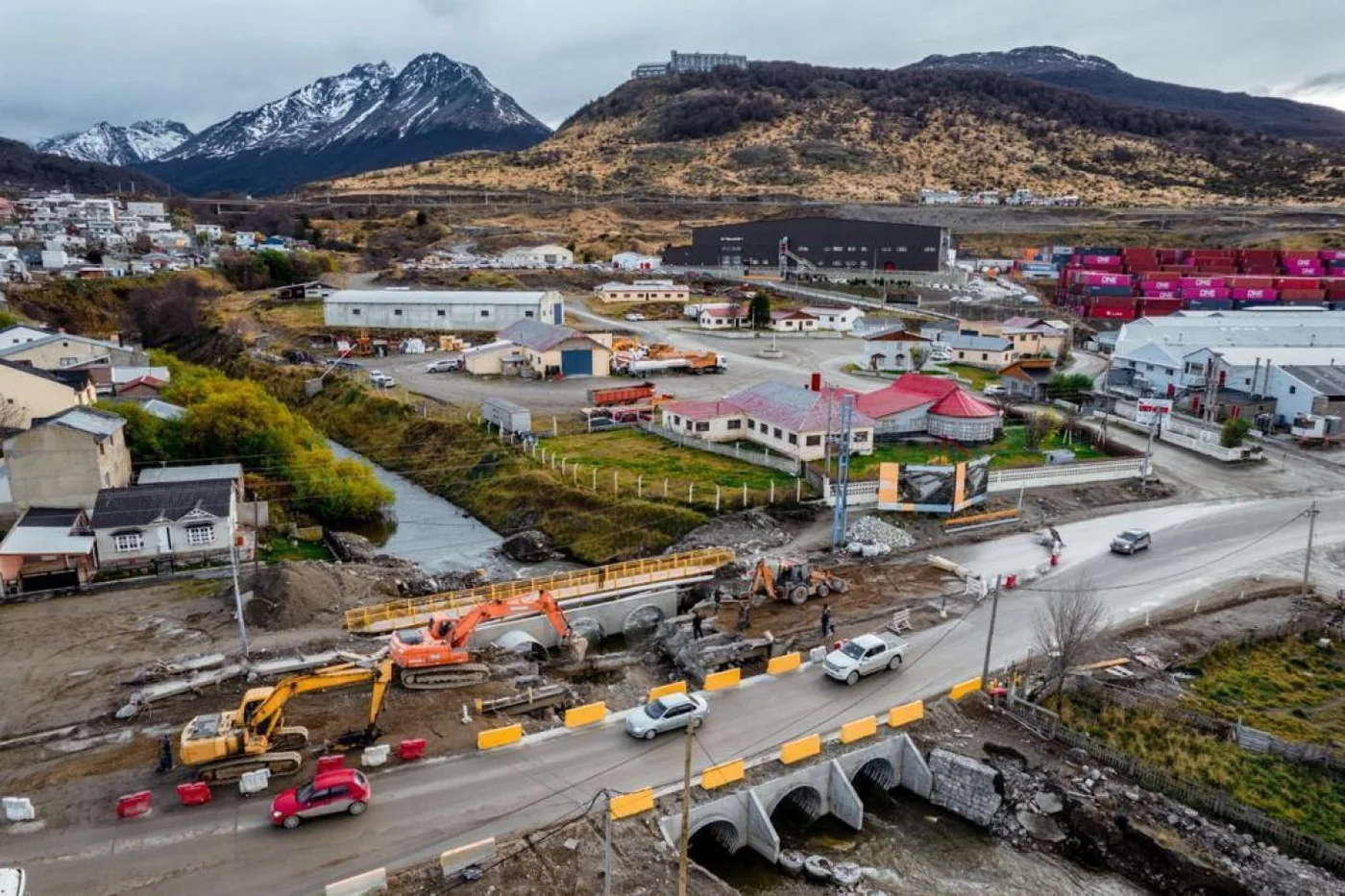 Comenzó la demolición del viejo puente sobre el arroyo Grande