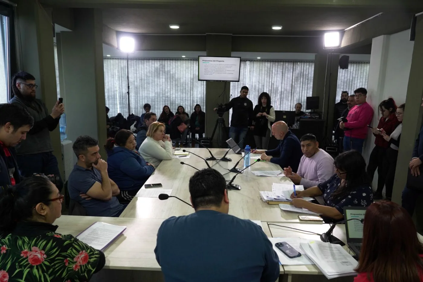 Buscan regularizar la actividad de feriantes
