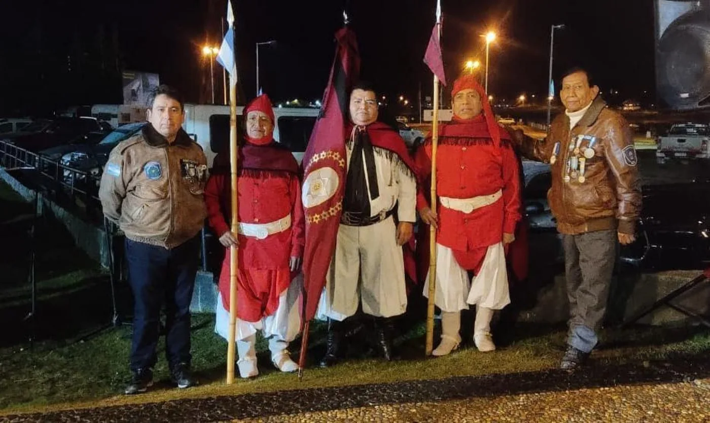 La ceremonia denominada 'Guardia Bajo las Estrellas' tuvo lugar en la Plaza de la Gendarmería Nacional.